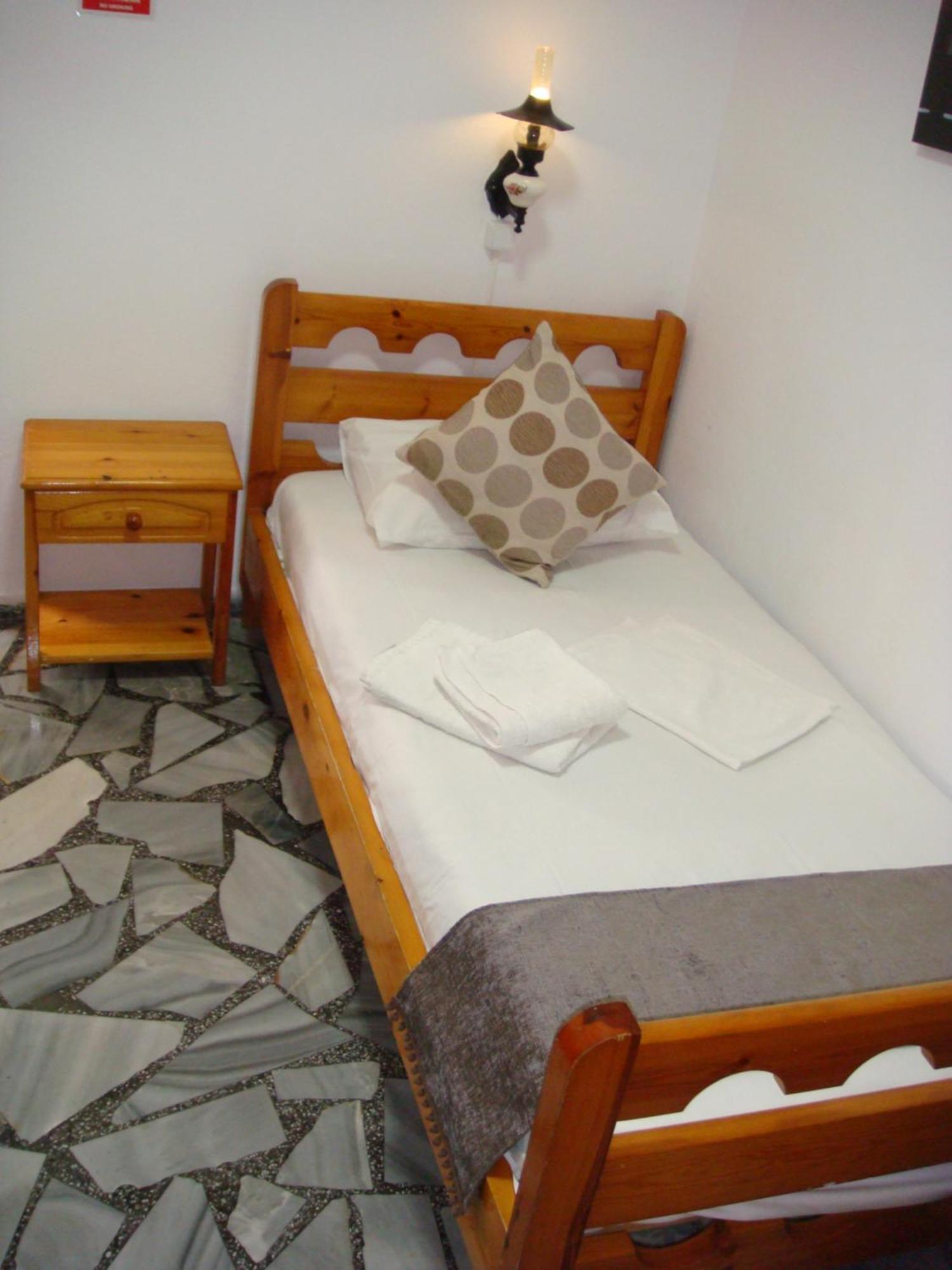 Boussetil Rooms Capanmat Tínos Exteriör bild