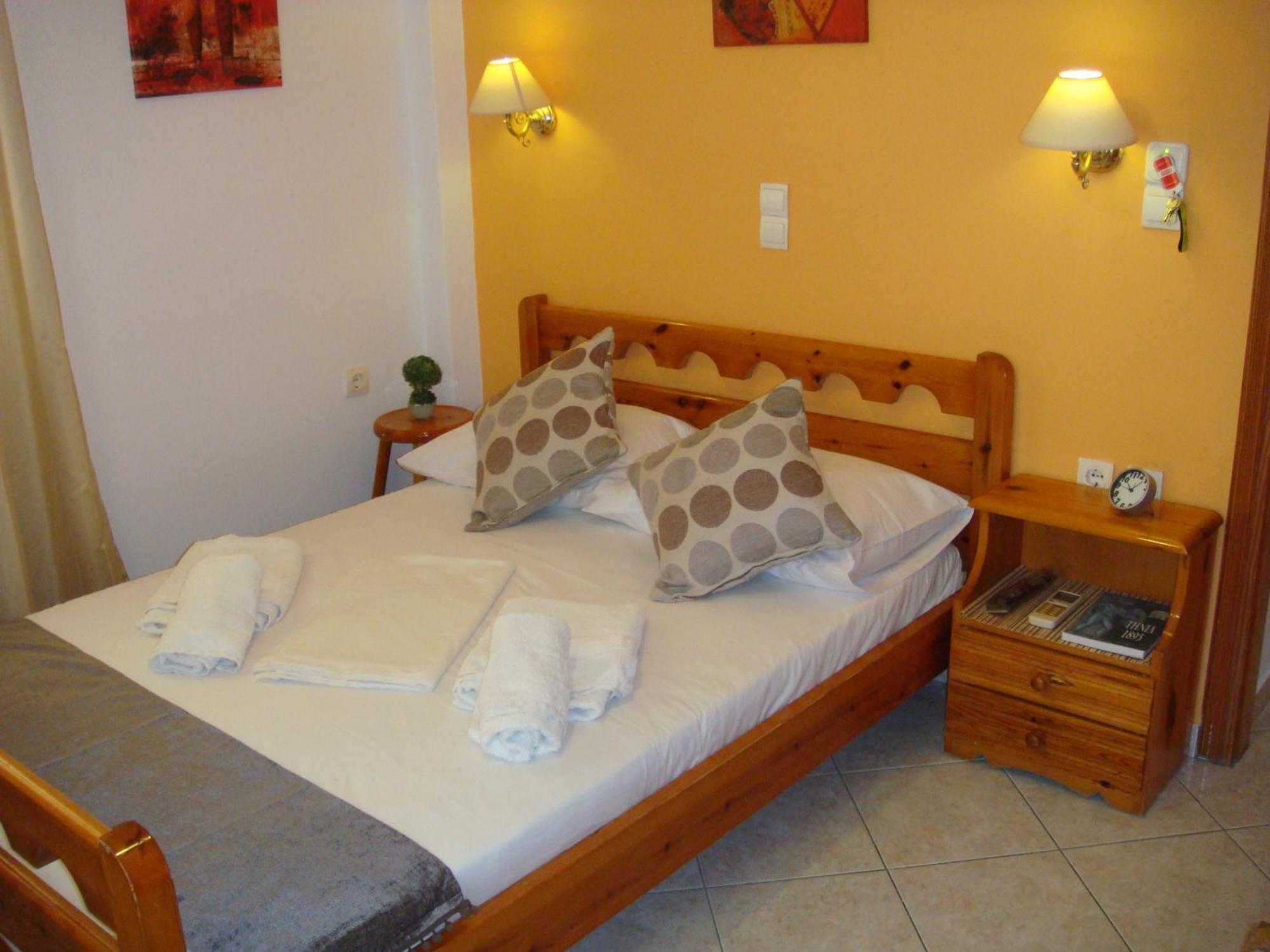 Boussetil Rooms Capanmat Tínos Exteriör bild