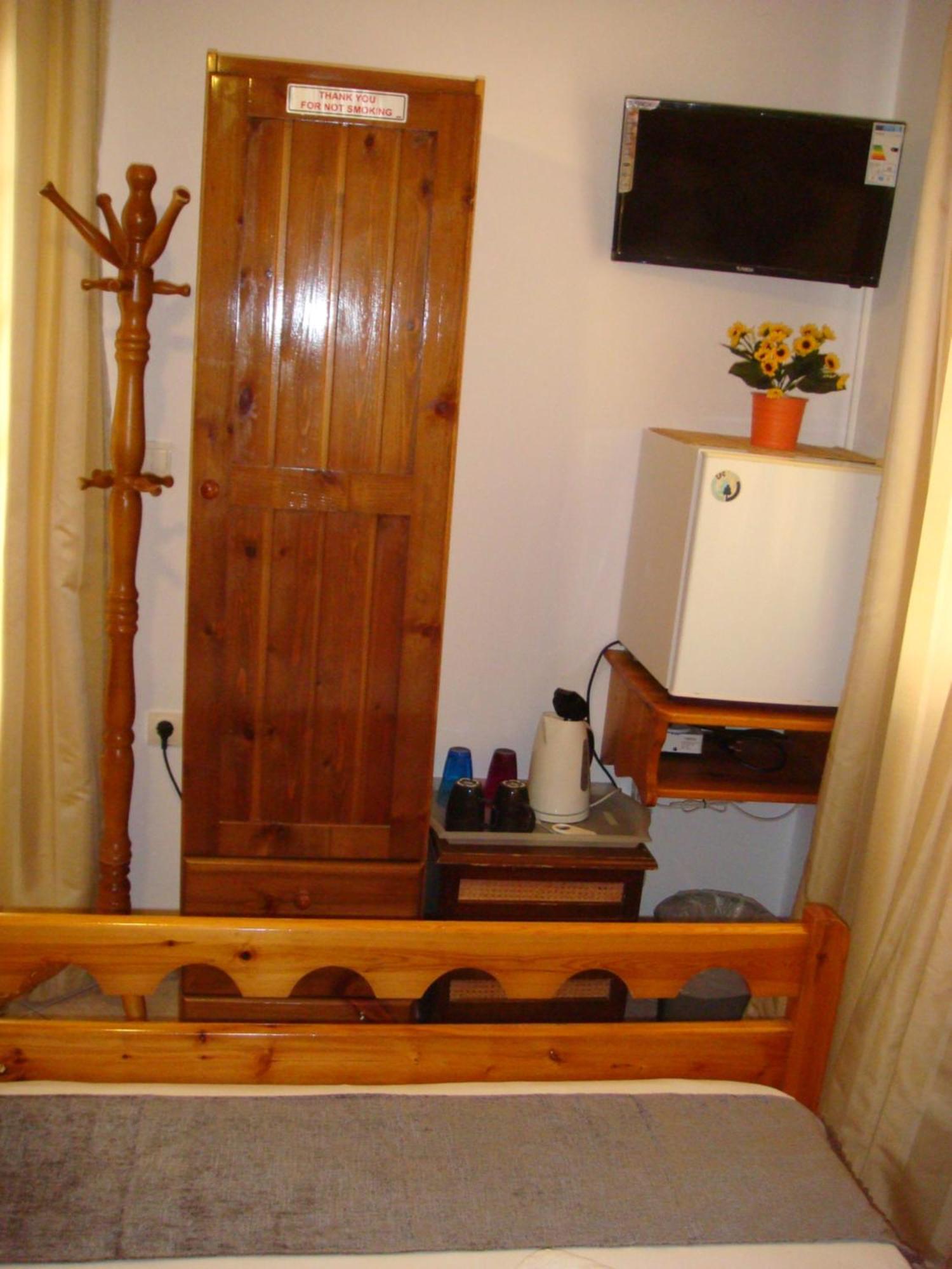 Boussetil Rooms Capanmat Tínos Exteriör bild