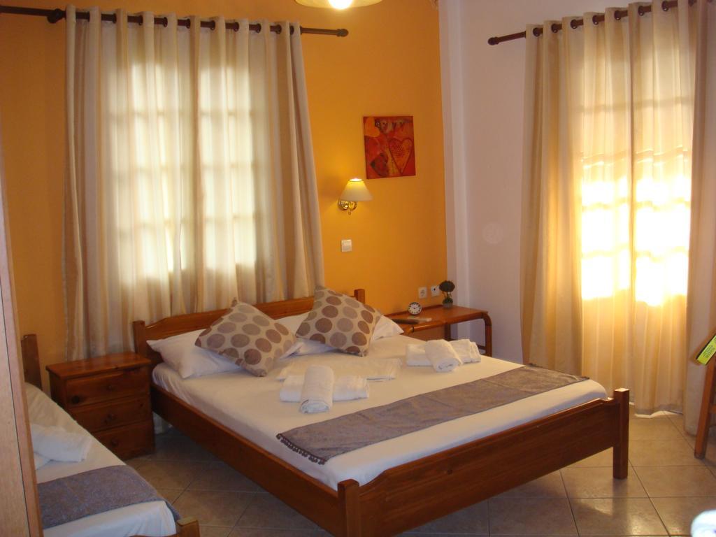 Boussetil Rooms Capanmat Tínos Exteriör bild