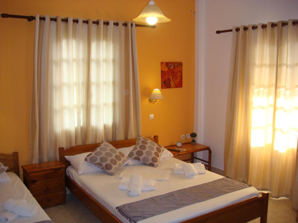 Boussetil Rooms Capanmat Tínos Exteriör bild