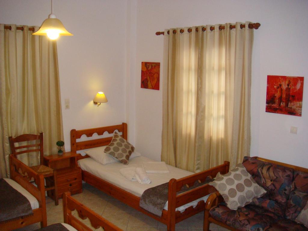 Boussetil Rooms Capanmat Tínos Exteriör bild